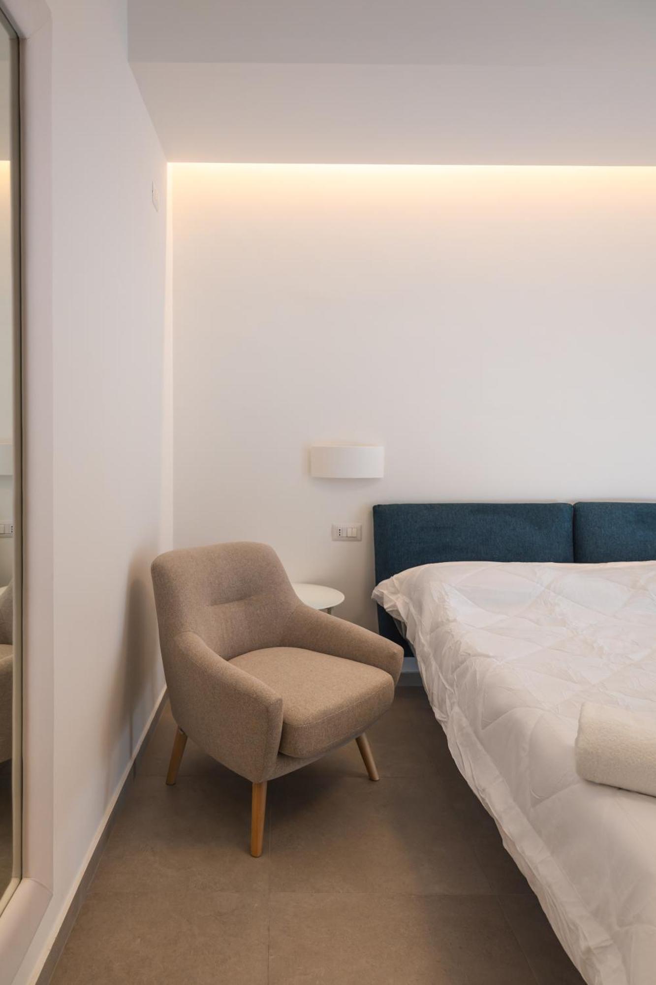 Atena Room 勒托阳尼 外观 照片