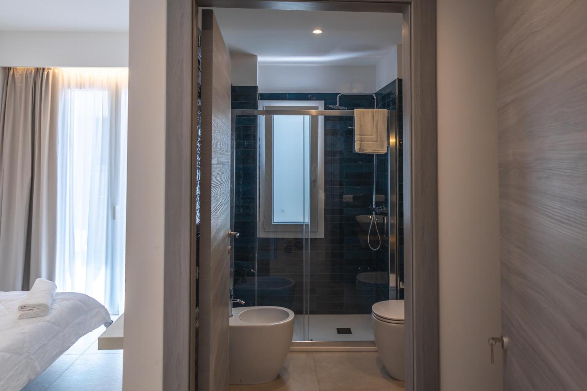 Atena Room 勒托阳尼 外观 照片