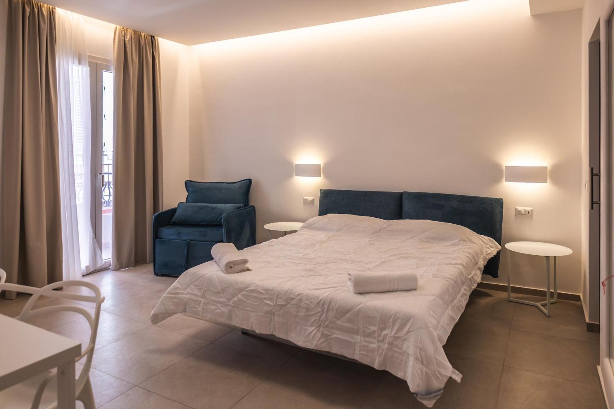 Atena Room 勒托阳尼 外观 照片