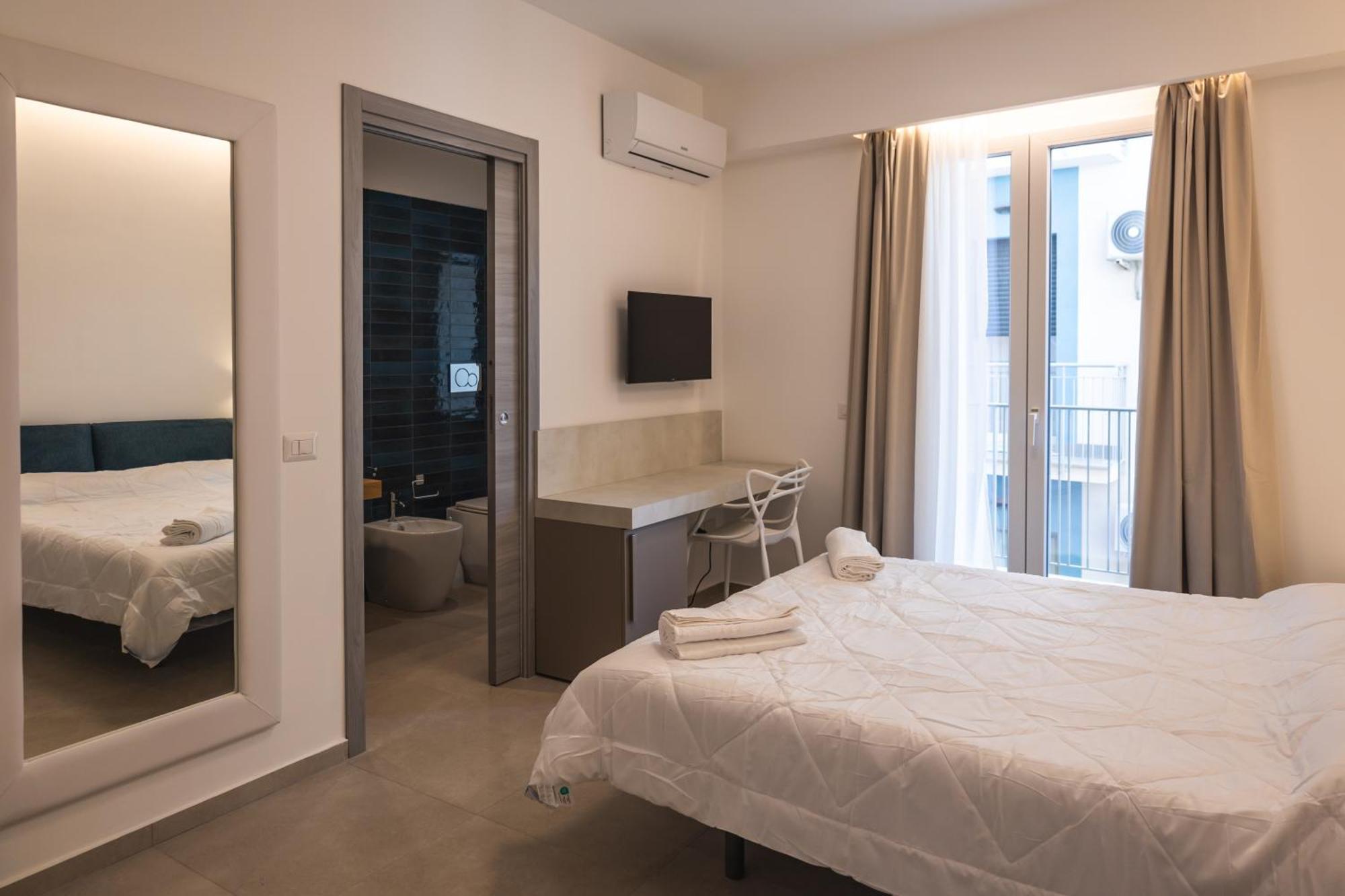 Atena Room 勒托阳尼 外观 照片