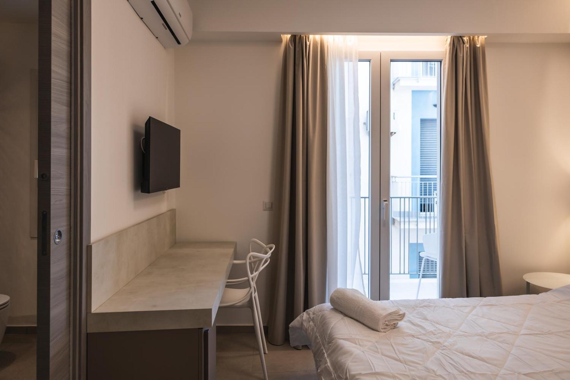Atena Room 勒托阳尼 外观 照片