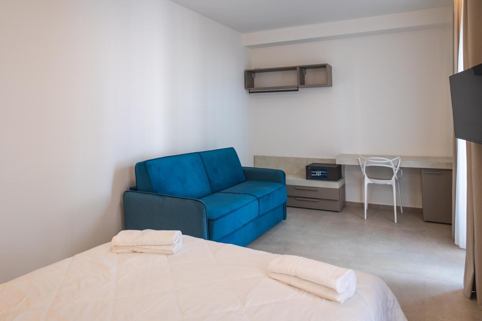 Atena Room 勒托阳尼 外观 照片